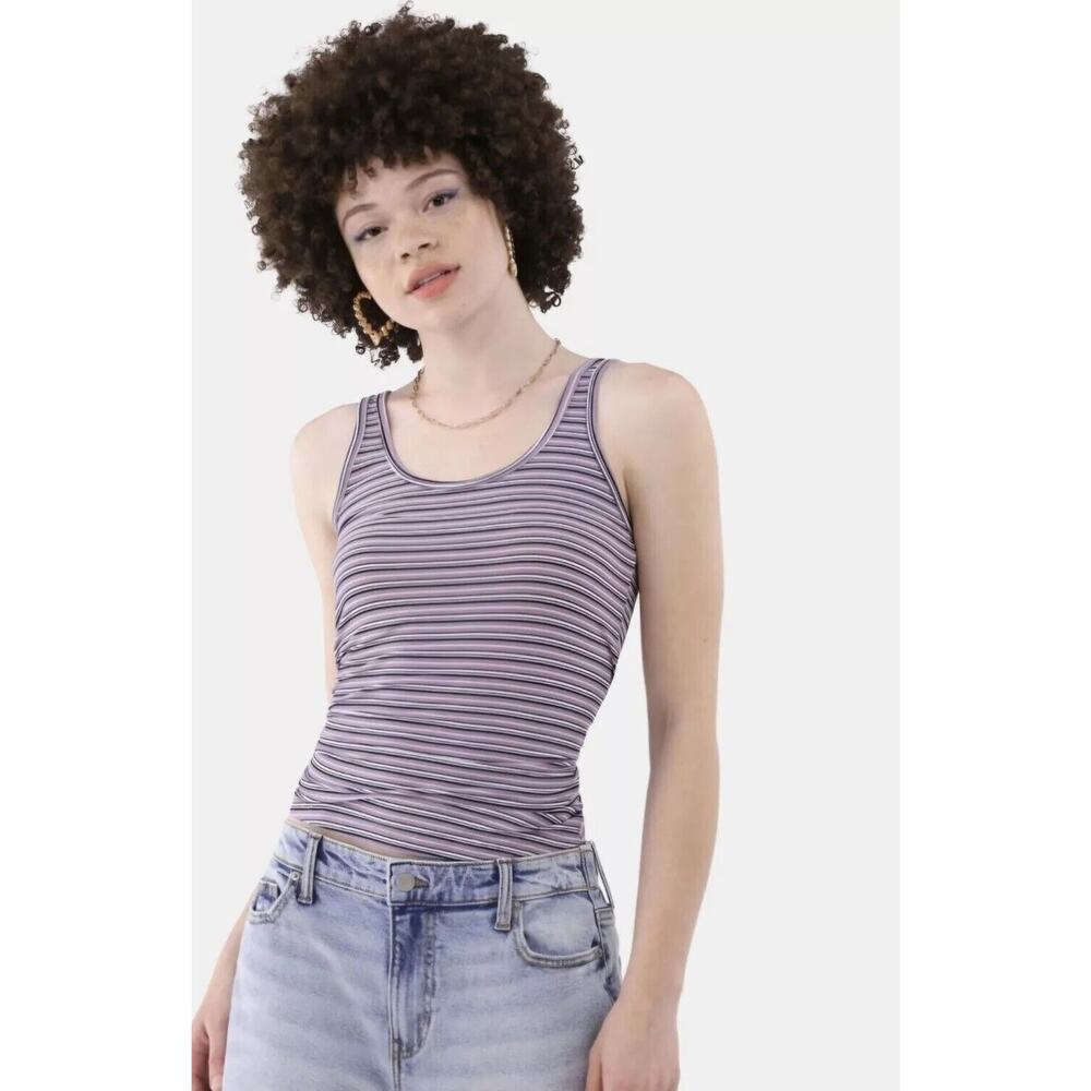No Boundaries Juniors Scoop Neck Tank Top